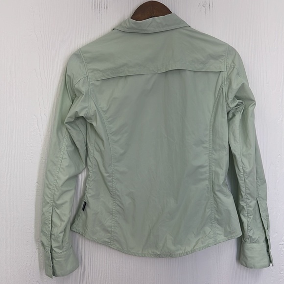 Patagonia - Sol Patrol Mint Long Sleeve Collared Button Down Hidden Pocket Top 2 - Picture 14 of 15